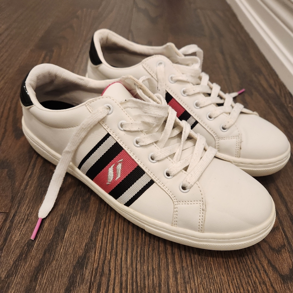 Woman shoes
